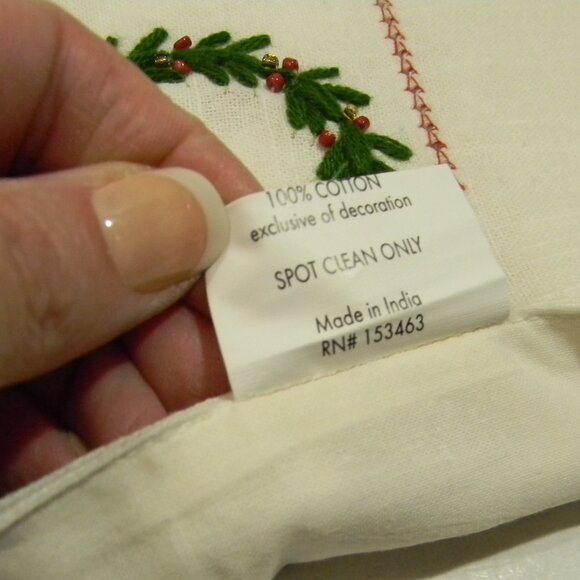 Holiday Happiness Hand Crafted Placemat Set of 4 Wreath Christmas NIP - Picture 5 of 7